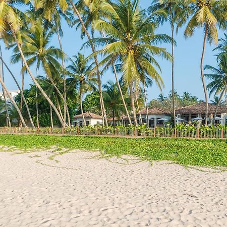 (2500 m²), 4 Schlafzimmer und 4 eigene Badezimmer in Thalpe Habaraduwa Central Exterior foto