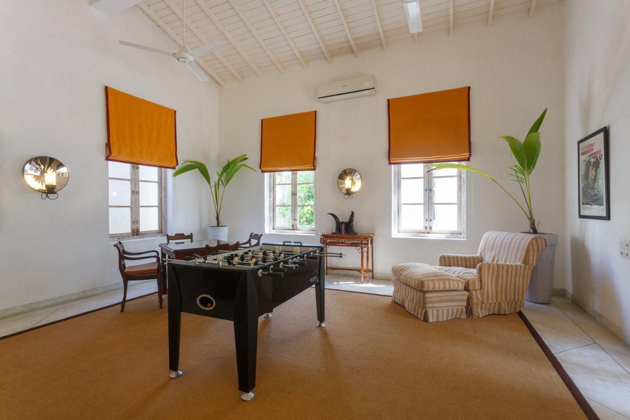 (2500 m²), 4 Schlafzimmer und 4 eigene Badezimmer in Thalpe Habaraduwa Central Exterior foto