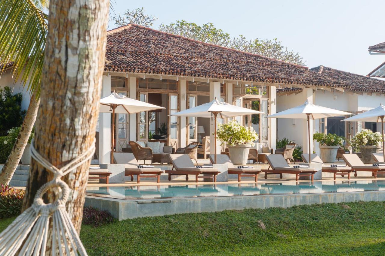 (2500 m²), 4 Schlafzimmer und 4 eigene Badezimmer in Thalpe Habaraduwa Central Exterior foto