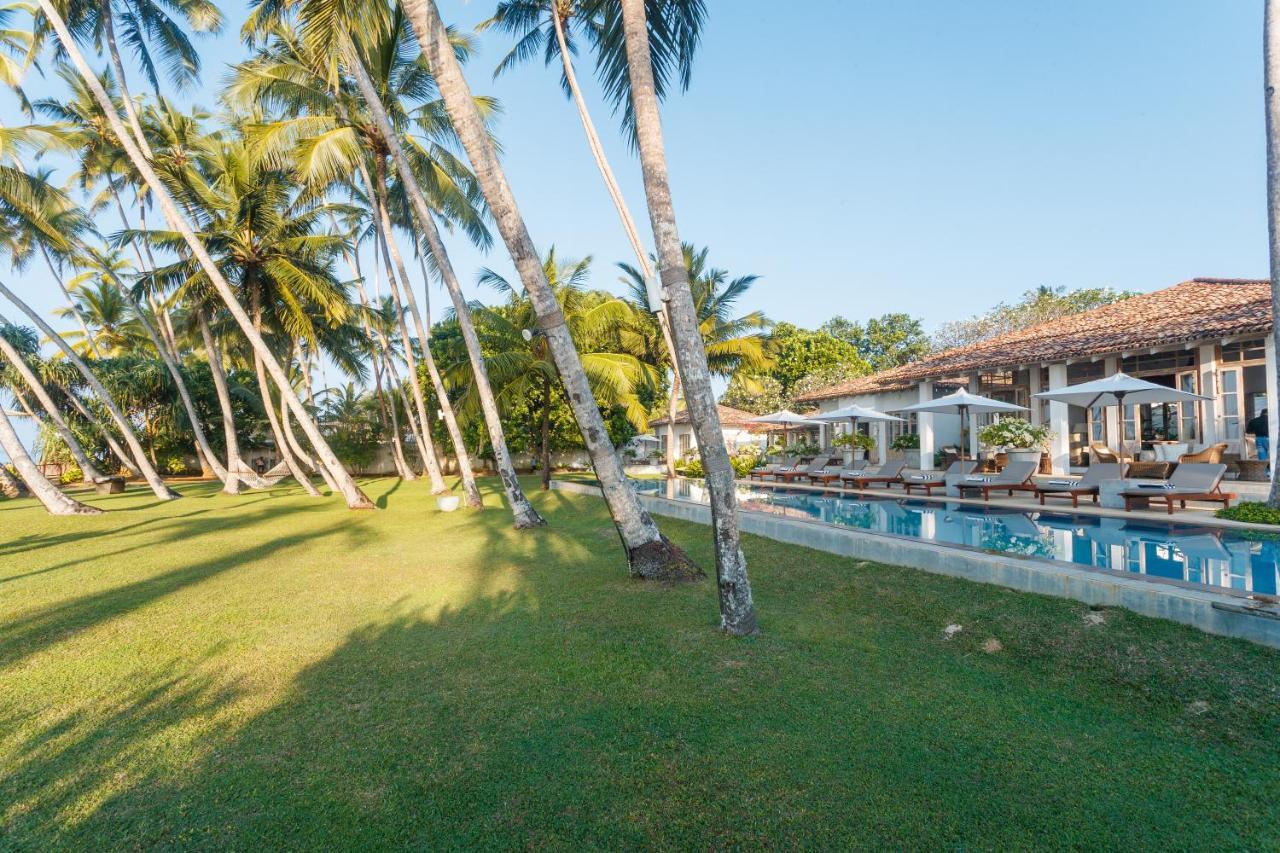 (2500 m²), 4 Schlafzimmer und 4 eigene Badezimmer in Thalpe Habaraduwa Central Exterior foto